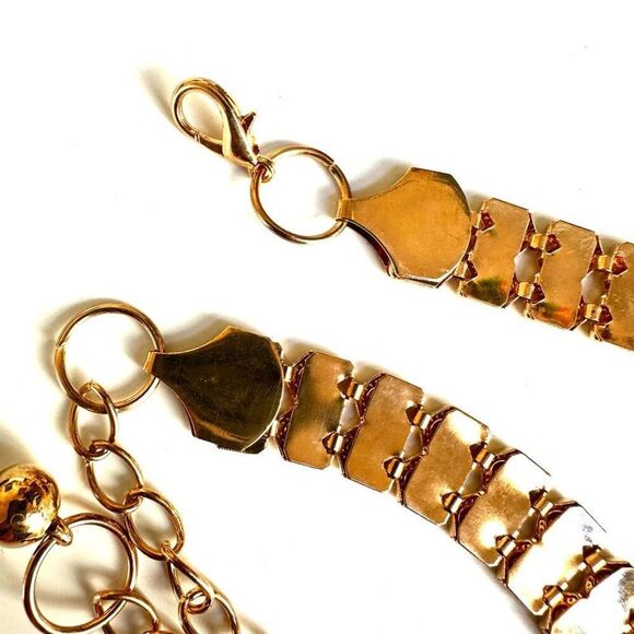 Gold tone  metal hip  belt - Picture 6 of 7